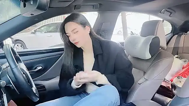 Snapshot of orla2021 chatting on January 2025 03:42:02 AM orla2021 online show from January 2025 03:42:02 AM