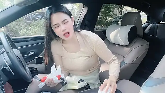 Snapshot of orla2021 chatting on January 2025 06:47:02 AM orla2021 online show from January 2025 06:47:02 AM