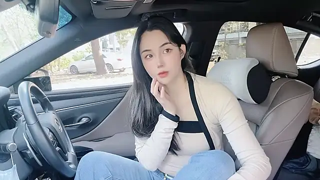 Snapshot of orla2021 chatting on March 2025 01:43:02 AM orla2021 online show from March 2025 01:43:02 AM