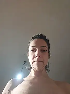 JoLeNe27 online show from February 2026 06:32:01 AM