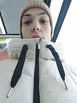 JoLeNe27 online show from January 2026 07:03:01 AM