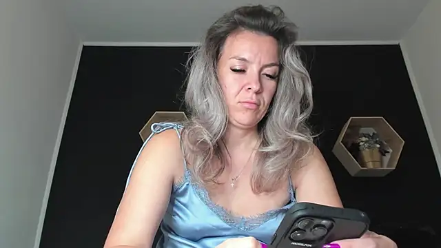 Snapshot of Alesys69 chatting on September 2025 10:38:02 PM Alesys69 online show from September 2025 10:38:02 PM