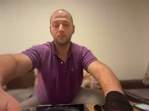 Flakka95 online show from March 2026 02:05:02 AM