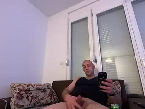 Flakka95 online show from January 2026 04:19:01 AM