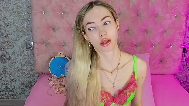 Akilla Queen online show from June 2026 01:56:01 AM