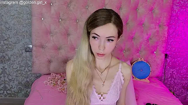 Akilla Queen online show from April 2026 01:54:02 AM