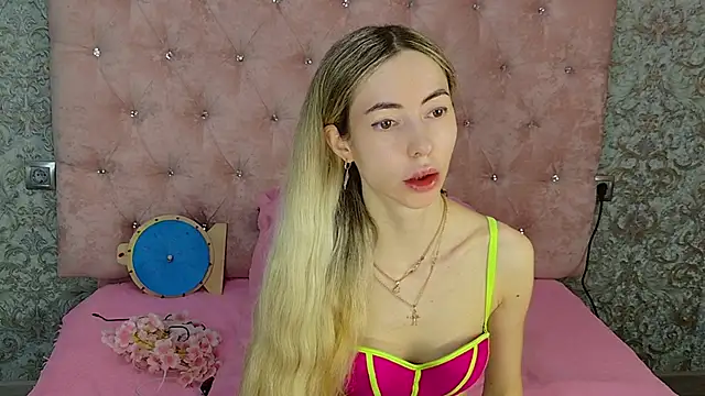 Akilla Queen online show from July 2026 02:01:01 AM