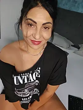 Snapshot of charrlote_love chatting on July 2026 03:13:01 PM charrlote love online show from July 2026 03:13:01 PM