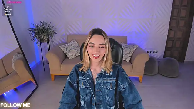 MelissaMoore  online show from February 2026 03:25:02 AM