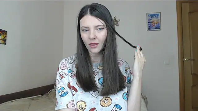 Snapshot of SugarTati chatting on July 2026 06:30:02 PM SugarTati online show from July 2026 06:30:02 PM