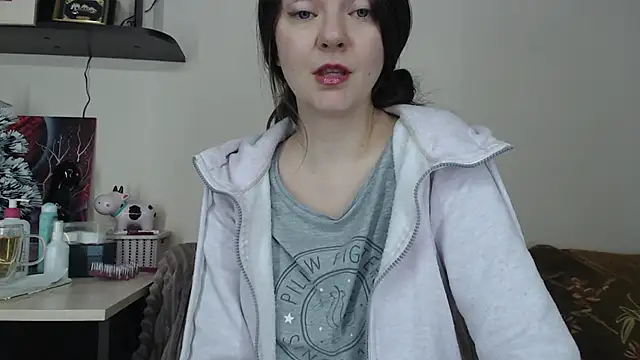 Snapshot of SugarTati chatting on February 2026 06:49:02 PM SugarTati online show from February 2026 06:49:02 PM
