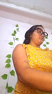 shayna all online show from November 2025 06:12:02 PM