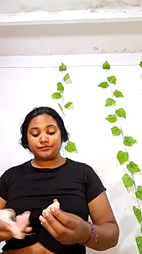 shayna all online show from October 2025 08:08:01 PM