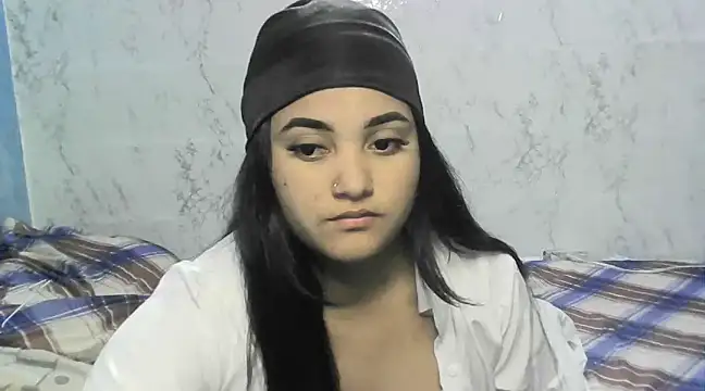 shayna all online show from February 2025 08:47:01 PM