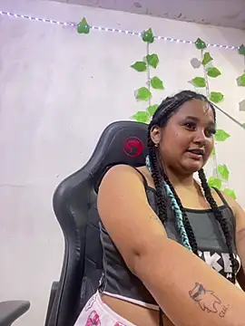 shayna all online show from August 2026 12:48:02 AM