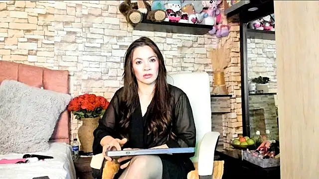 Carla expit online show from February 2026 12:10:02 AM