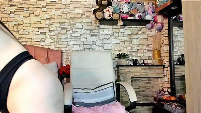 Carla expit online show from July 2026 12:33:01 AM