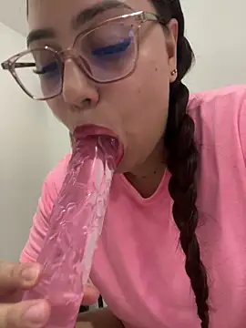 Luciana0226 online show from February 2026 10:53:01 PM