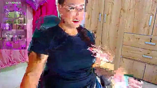 Luciana0226 online show from October 2025 01:48:04 AM