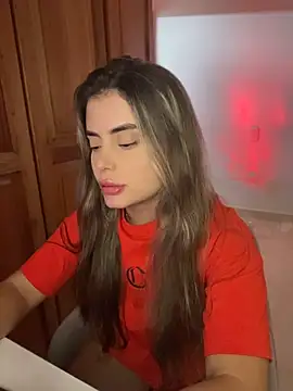 Miss valeriaa online show from April 2026 10:10:02 PM