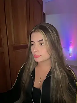 Miss valeriaa online show from November 2025 08:42:02 PM