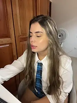 Miss valeriaa online show from March 2026 09:51:02 PM