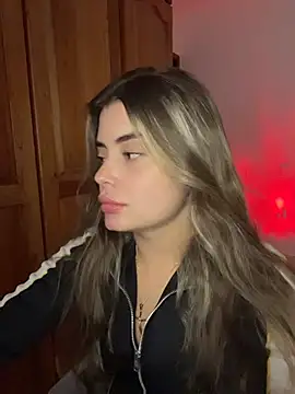 Miss valeriaa online show from April 2026 11:08:01 PM