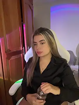 Snapshot of Miss_valeriaa chatting on June 2026 10:19:01 PM Miss valeriaa online show from June 2026 10:19:01 PM