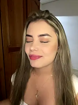 Miss valeriaa online show from November 2025 04:51:01 PM