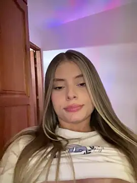 Miss valeriaa online show from March 2025 04:45:02 PM