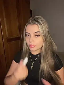 Snapshot of Miss_valeriaa chatting on May 2026 02:47:01 PM Miss valeriaa online show from May 2026 02:47:01 PM