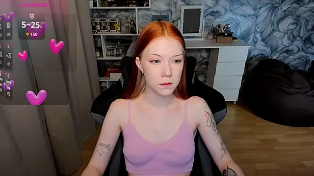 Snapshot of litl_Mia chatting on October 2025 04:39:02 PM litl Mia online show from October 2025 04:39:02 PM