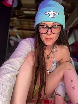 BlaizeyBBy online show from October 2025 10:10:02 PM