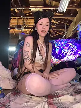 BlaizeyBBy online show from April 2026 06:45:01 PM