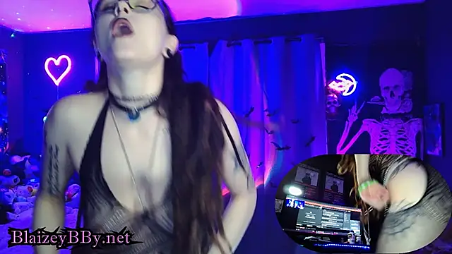 BlaizeyBBy online show from March 2025 09:23:02 AM