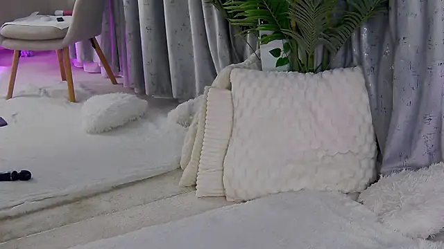 IsabelleEthan online show from March 2026 03:01:01 AM