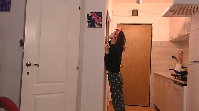 simyhvn online show from February 2026 05:40:02 AM