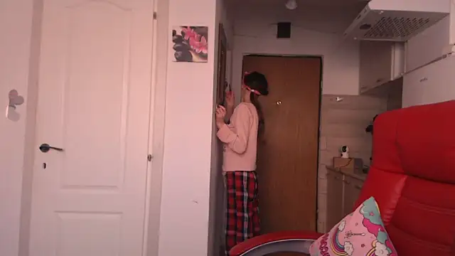 simyhvn online show from March 2026 05:37:02 AM