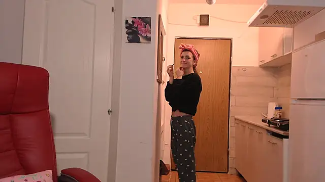 simyhvn online show from February 2026 05:39:02 AM