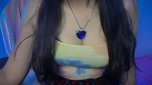 Queen Angelena online show from November 2025 06:22:02 PM