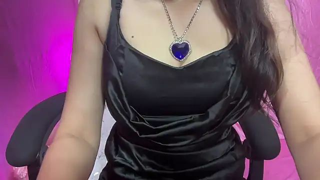 Snapshot of Queen_Angelena chatting on February 2025 04:43:02 PM Queen Angelena online show from February 2025 04:43:02 PM