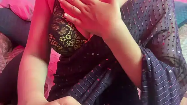 Queen Angelena online show from February 2026 04:29:01 PM