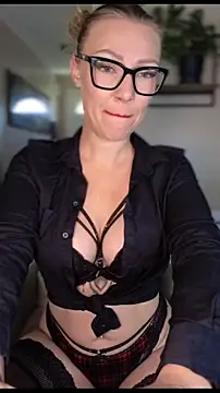 Sacha-xx online show from May 2026 09:12:01 AM