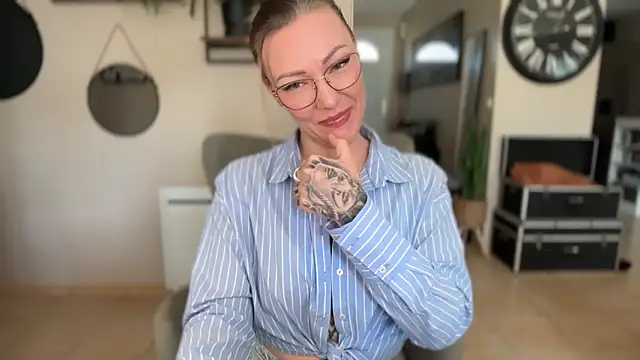 Sacha-xx online show from March 2026 11:43:01 AM