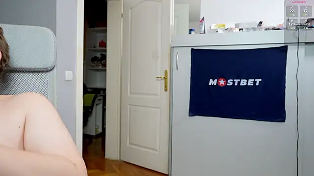 foxeslovefoxes online show from December 2024 02:44:02 PM