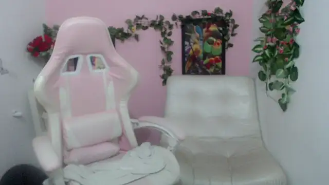 Snapshot of stepmother_105 chatting on October 2025 08:53:01 PM stepmother 105 online show from October 2025 08:53:01 PM