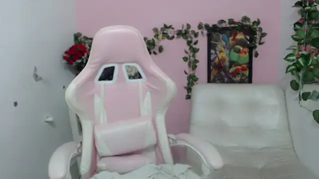 Snapshot of stepmother_105 chatting on September 2025 05:34:01 PM stepmother 105 online show from September 2025 05:34:01 PM