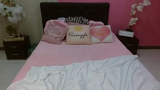 roxy cooper online show from March 2025 03:29:02 PM