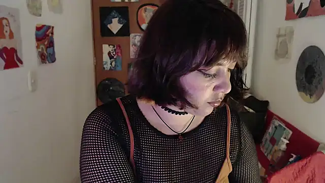 soynanabela28 online show from October 2025 02:35:01 AM