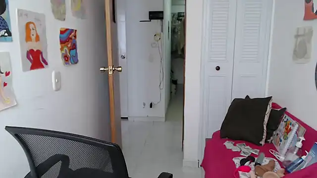 Snapshot of soynanabela28 chatting on November 2025 05:17:02 PM soynanabela28 online show from November 2025 05:17:02 PM